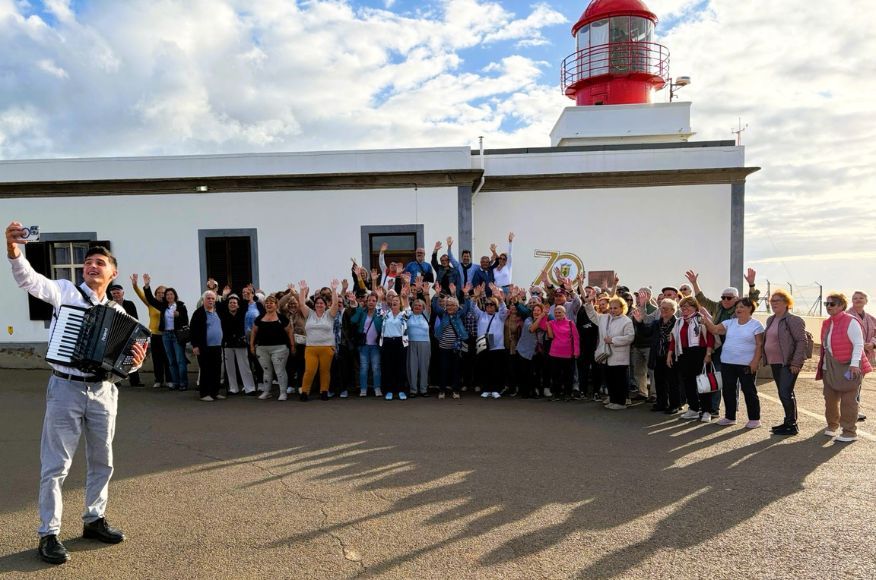 70.&ordm; anivers&aacute;rio do Imaculado levou uma centena a passear