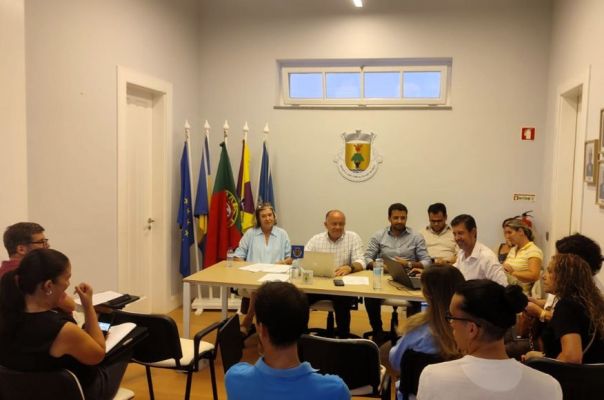Assembleia aprova novos apoios aos idosos e aos talentos do Imaculado 